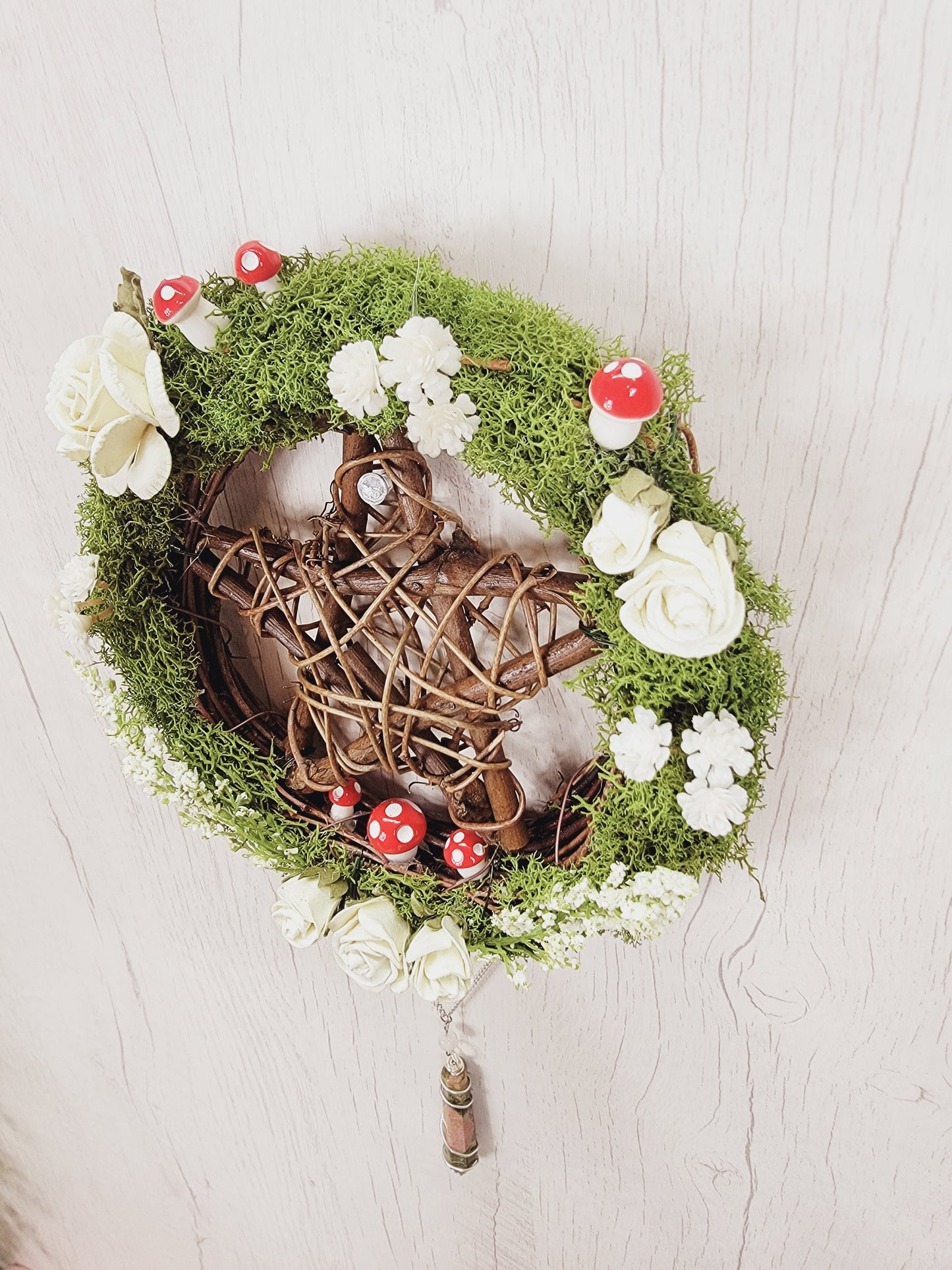 Pentagram Wreath with Mushrooms